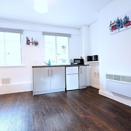 Centrally Located Flat In Leicester Square London Eksteriør billede